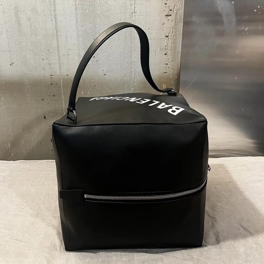 Balenciaga $3150 Giant 4X4 Leather Box Bag, 748194 - Picture 6 of 16